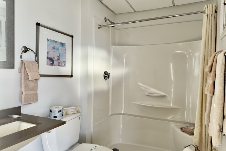 Double Room 2 Queen Beds (2 of 7)