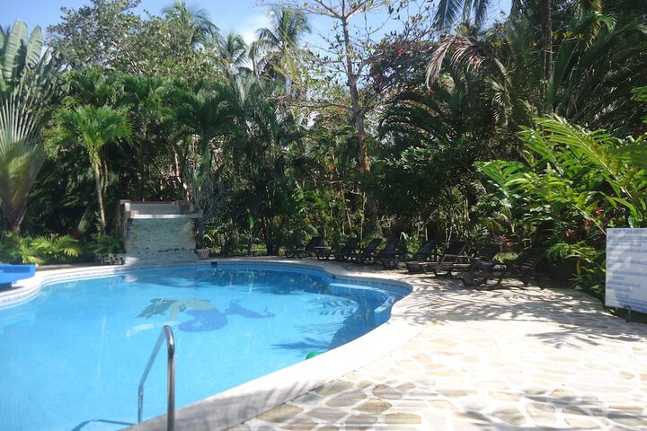 Pool 20 of 45