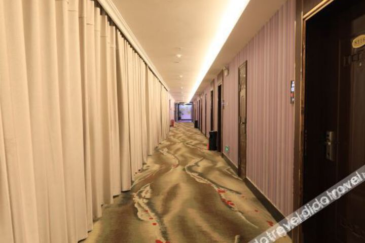 Hotel Interior 9 of 17