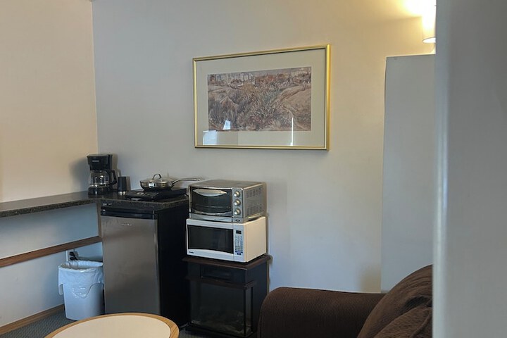 Room 25 of 44