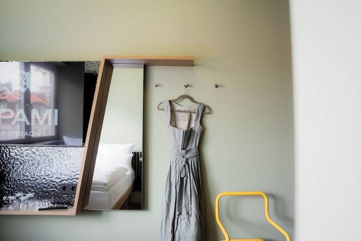 Room 44 of 73
