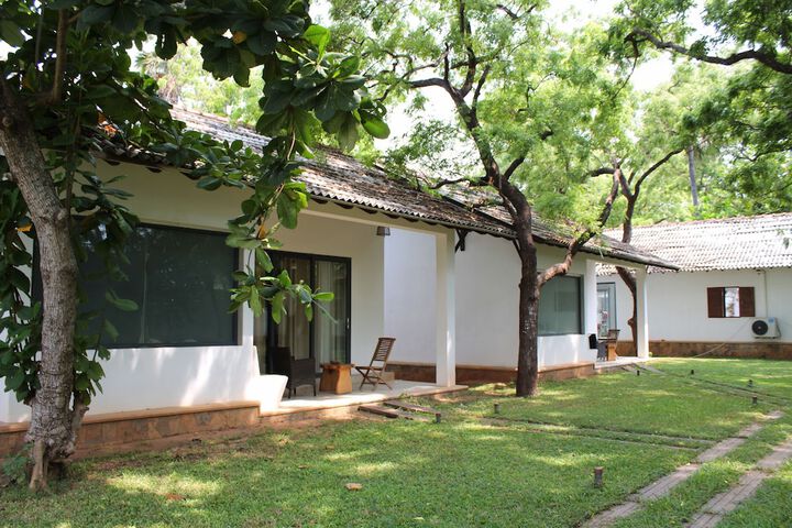Hotel Exterior 15 of 15