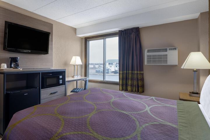 Room 20 of 35