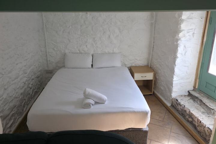 Room 59 of 108