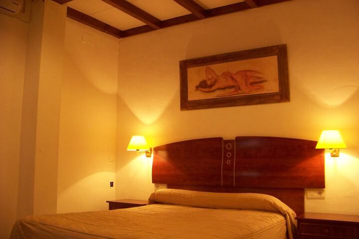 Room 11 of 36