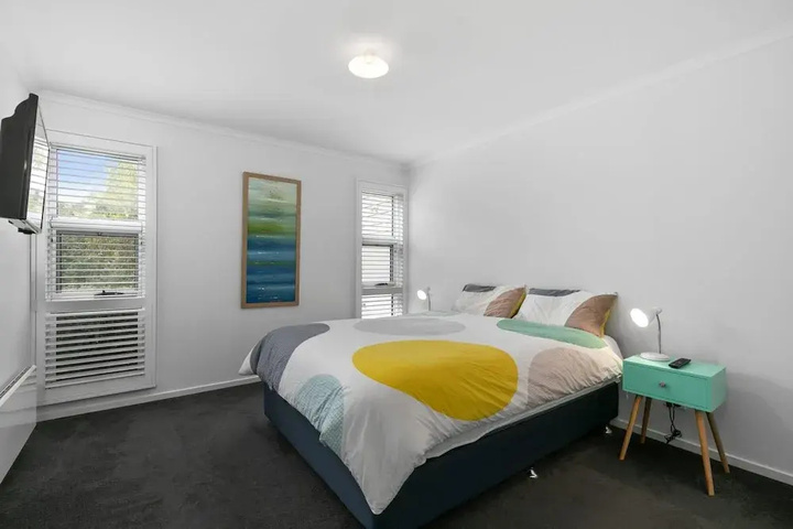 Room 2 of 14