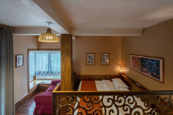 Room 43 of 111