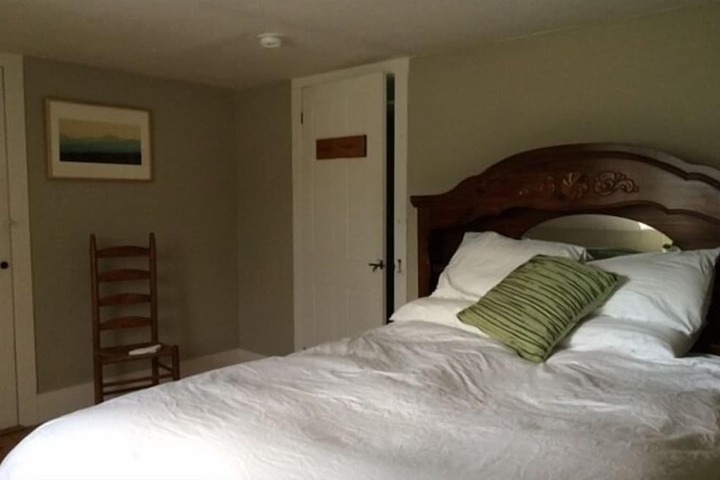 Room 7 of 19