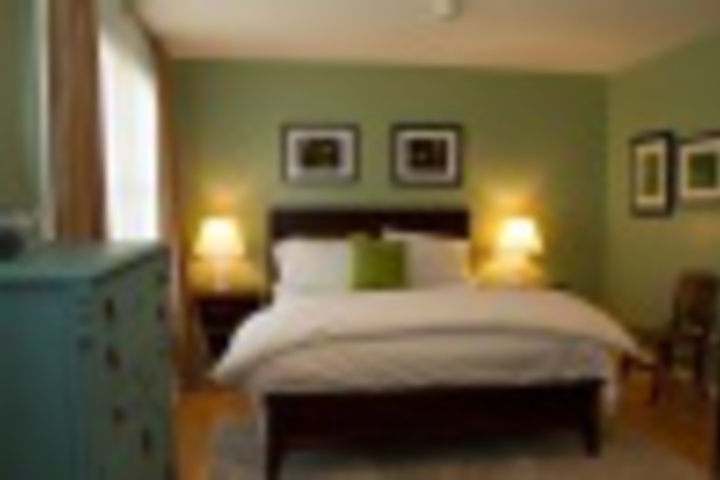 Room 352 of 396