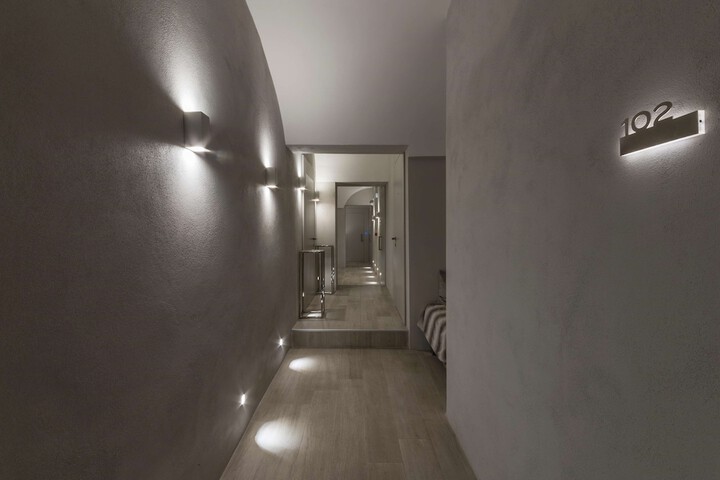 Room 43 of 85