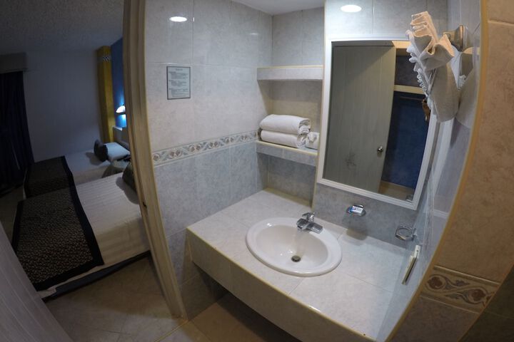 Room 15 of 49