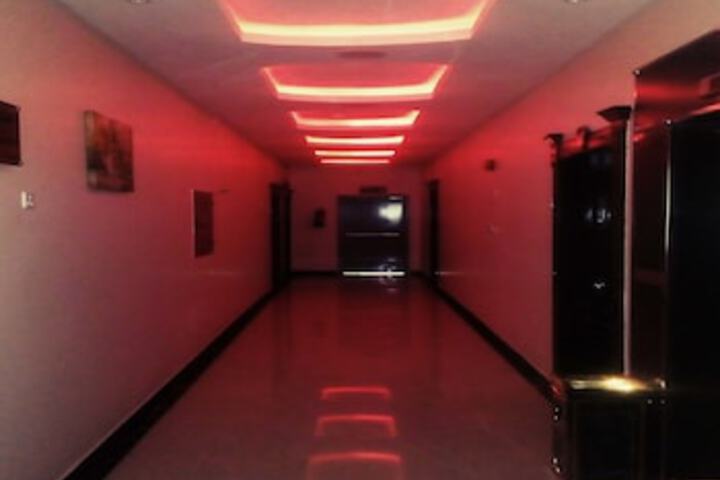 Ballroom/Hall 7 of 8