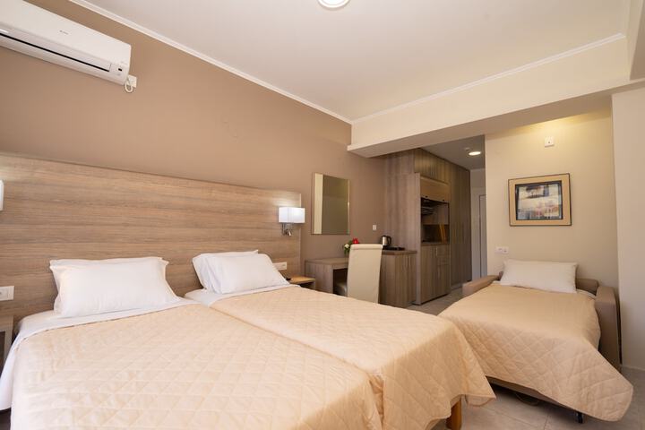 Room 10 of 51