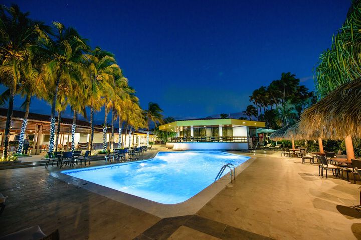 Pool Hotel