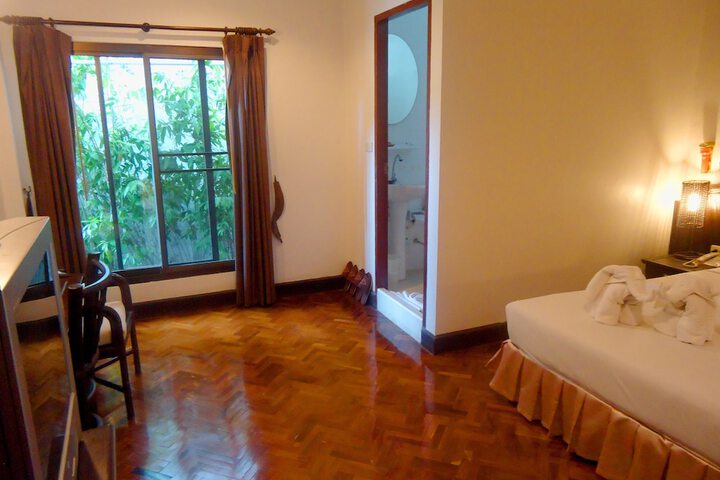 Room 9 of 62