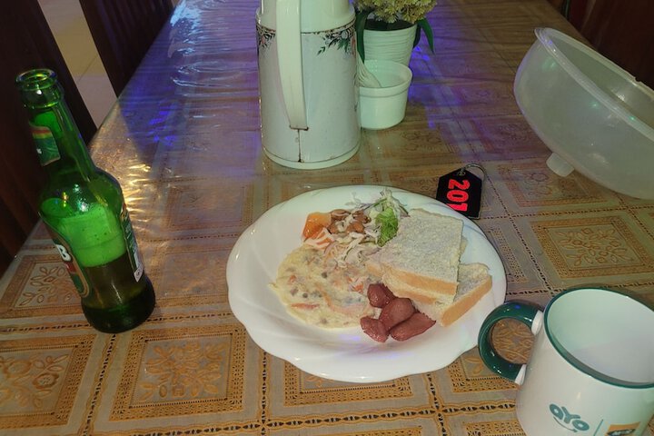 Dining 4 of 7