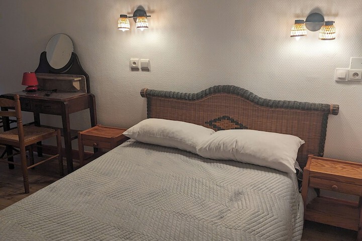 Room 7 of 48