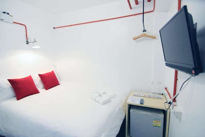 Room 21 of 50