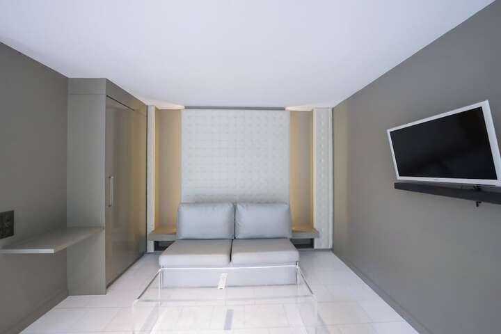 Room 49 of 124