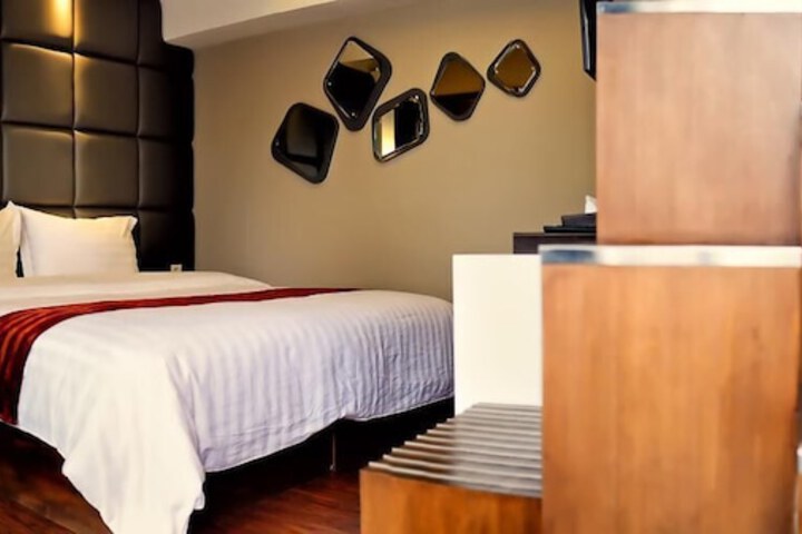 Room 9 of 41