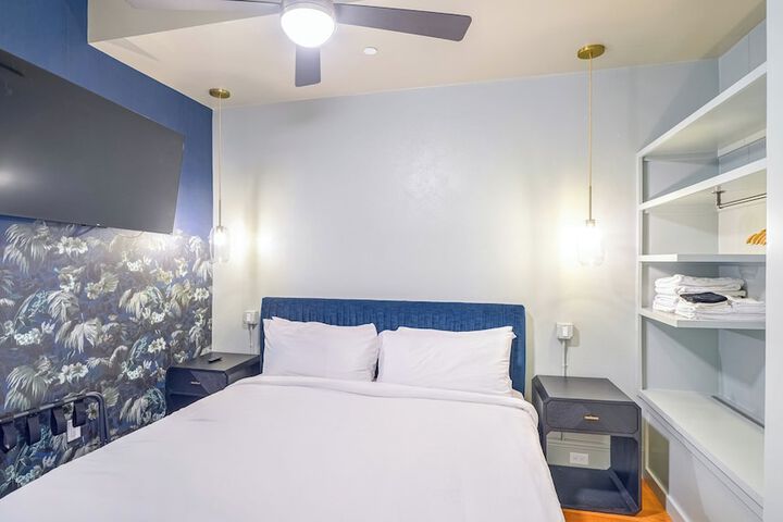 Room 30 of 79