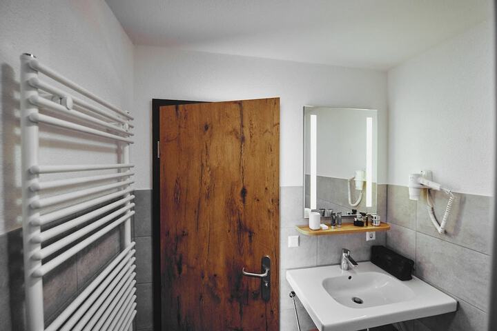 Room 19 of 47