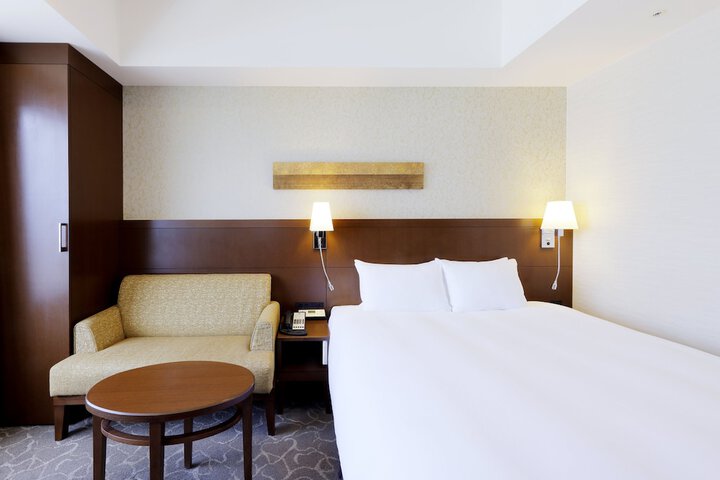 Room 28 of 148