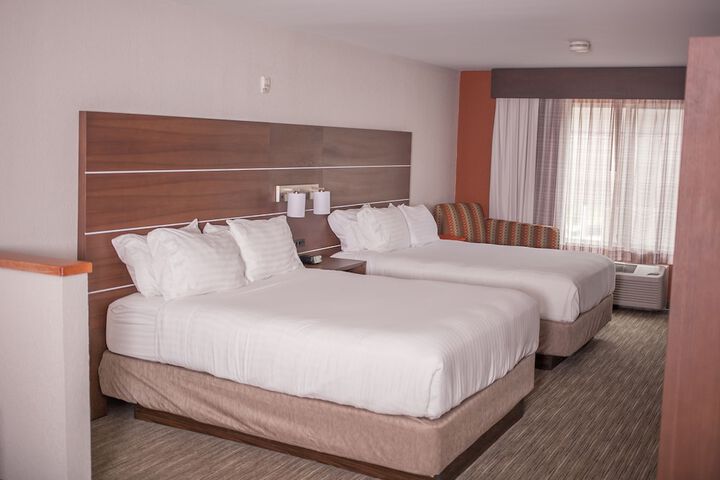 Room 12 of 43