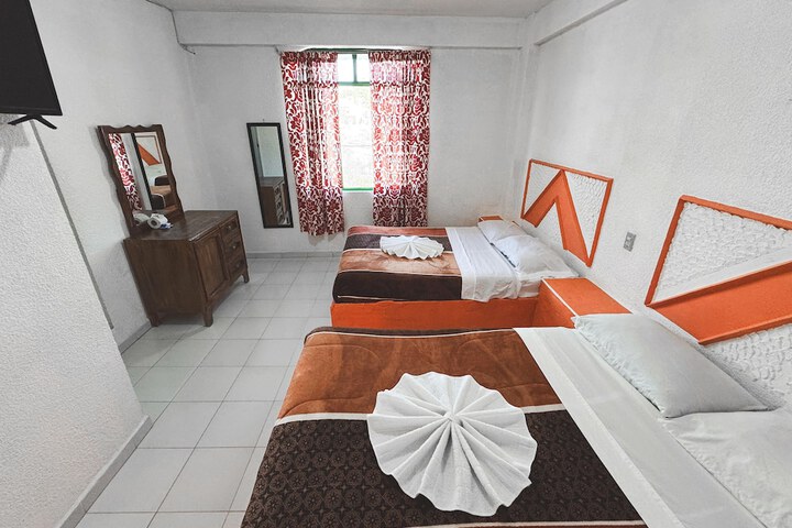 Room 5 of 6