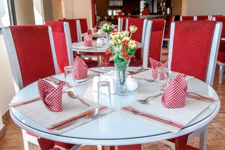 Dining 62 of 87