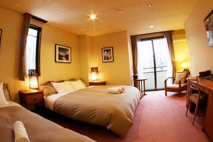 Room 14 of 35
