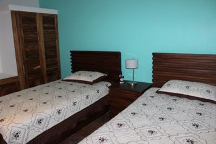 Room 46 of 163