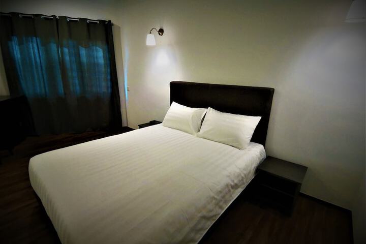 Room 9 of 46