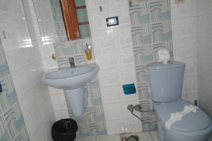 Room 28 of 46