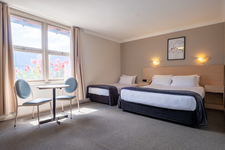 Room 9 of 41
