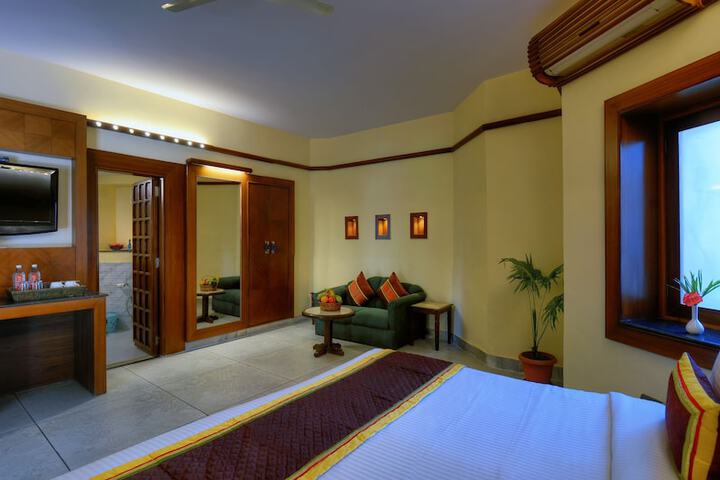 Room 3 of 22