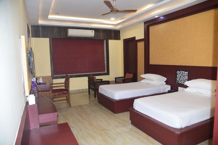 Room 10 of 39