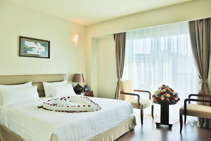 Room 25 of 49