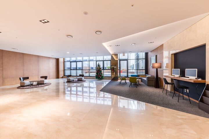 Entrance & Lobby