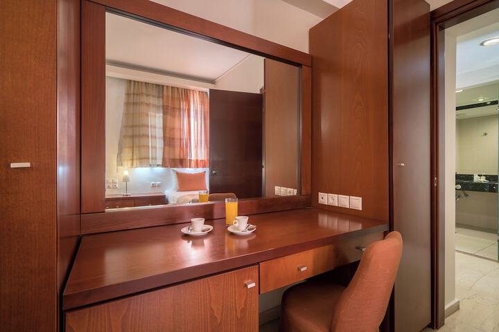 Room 39 of 153