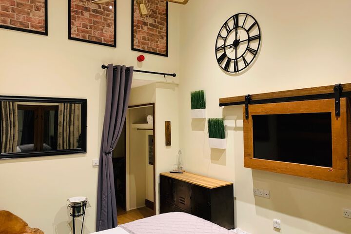 Room 2 of 14