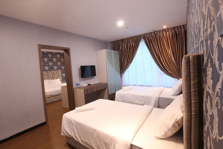 Room 18 of 49