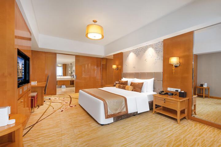 Room 13 of 39