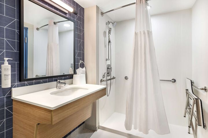 Bathroom shower