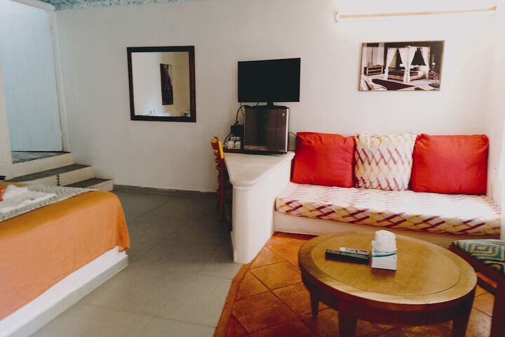 Room 47 of 102
