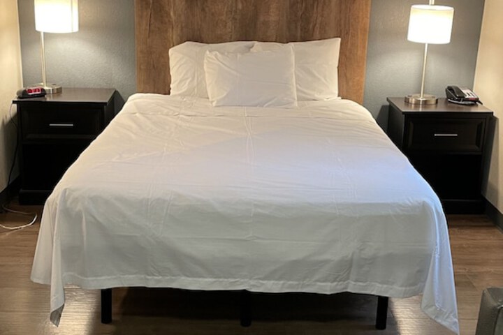 2 Full Beds Suite (12 of 12)