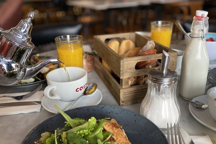Breakfast/Coffee Service 50 of 61