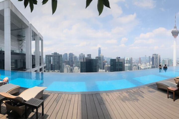 Pool Hotel