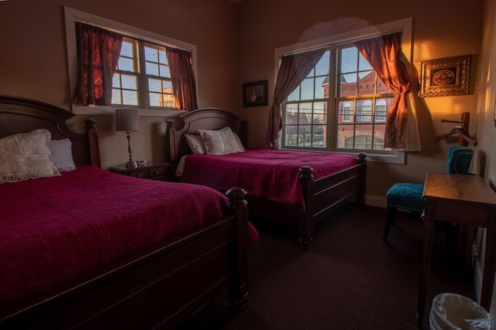 1 King Bed (17 of 40)