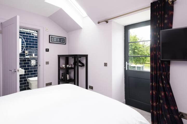 Room 25 of 160